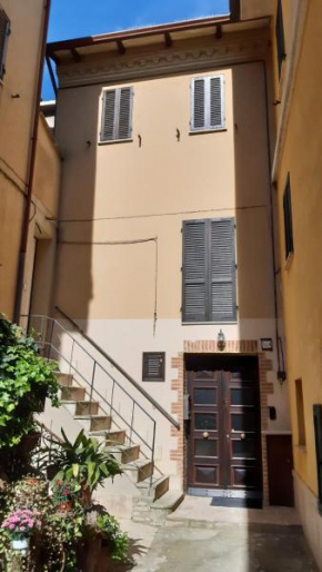 Casa Vacanze Amira, al Centro dell' Umbria !